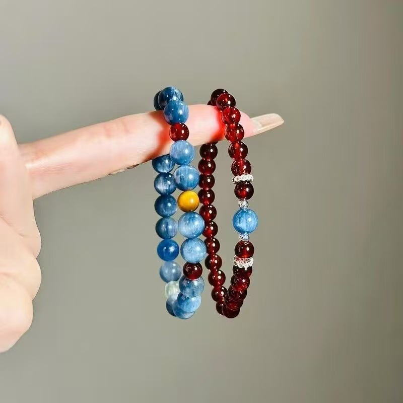 Garnet Kyanite Beaded Bracelet - Yoga Fitness Tracker recension och pris