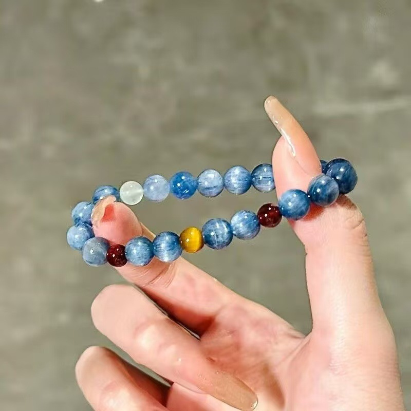 Garnet Kyanite Beaded Bracelet - Yoga Fitness Tracker recension och pris